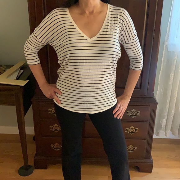 Blue & White Striped V-neck - Picture 5 of 12